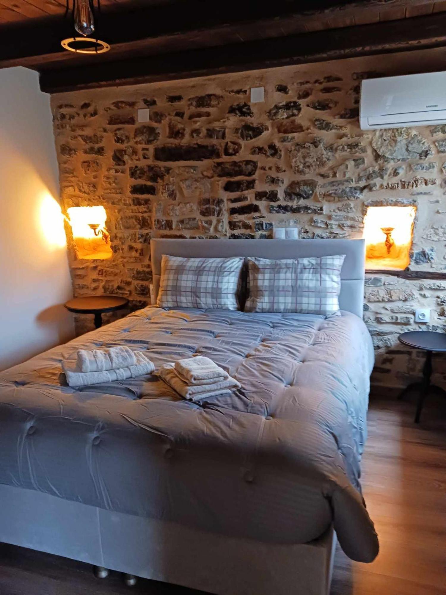 Guesthouse Amalia Kalesmenon Экстерьер фото