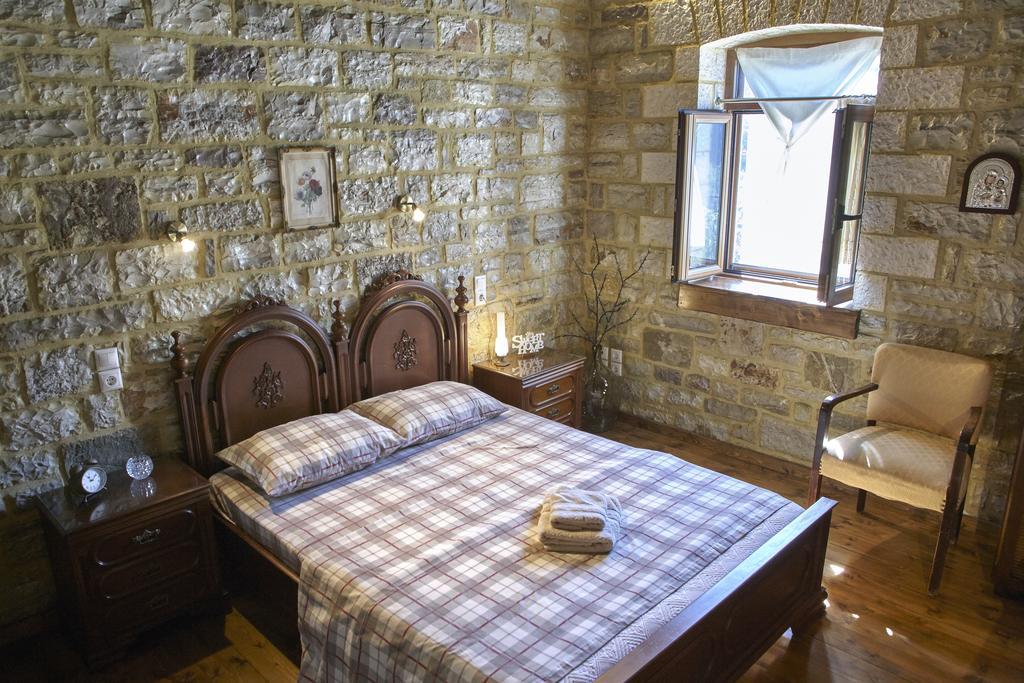 Guesthouse Amalia Kalesmenon Экстерьер фото